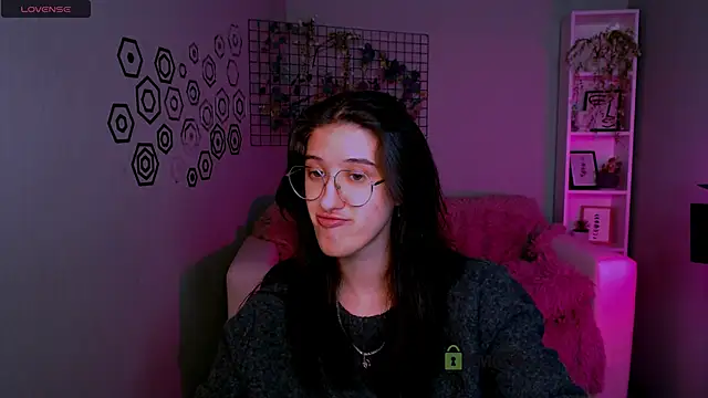 scarlet mooore online show from 11/11/25, 09:20