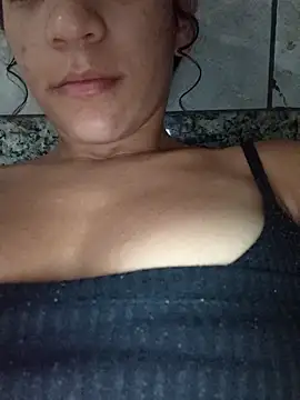 Snapshot of By_Aninha chatting on 01/06/26, 09:35 By Aninha online show from 01/06/26, 09:35