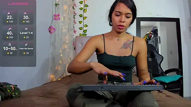 tefy-cardona online show from 11/14/25, 12:14