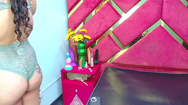 Sweet Annyy online show from 10/21/25, 12:48