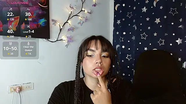 Snapshot of _serendepia_ chatting on 10/12/25, 03:30 serendepia online show from 10/12/25, 03:30