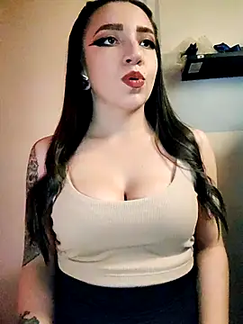 Paudelatorre online show from 10/20/25, 01:29