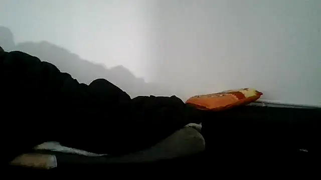 Snapshot of Daszler chatting on 03/11/25, 07:14 Daszler online show from 03/11/25, 07:14