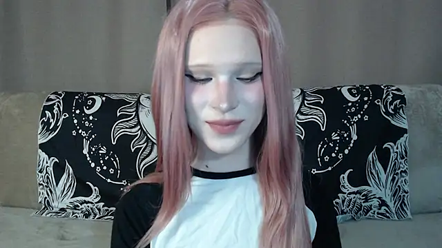 Snapshot of Sexpired_Princess chatting on 04/08/26, 10:06 Sexpired Princess online show from 04/08/26, 10:06