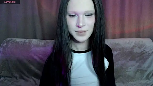 Snapshot of Sexpired_Princess chatting on 02/14/25, 12:30 Sexpired Princess online show from 02/14/25, 12:30