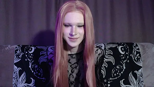 Snapshot of Sexpired_Princess chatting on 02/21/26, 04:25 Sexpired Princess online show from 02/21/26, 04:25