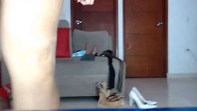 Solanye online show from 04/20/26, 01:35