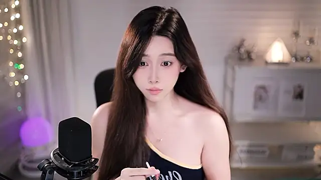 SleepArtist online show from 05/17/26, 03:23