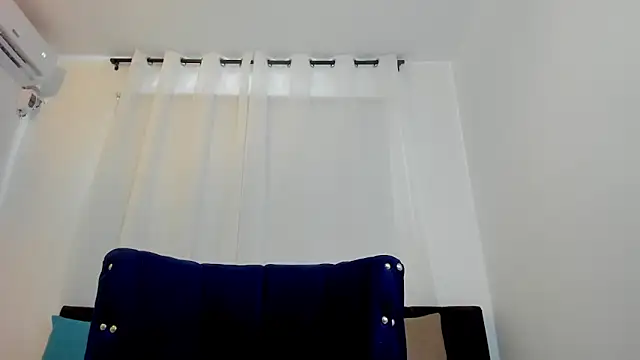 Snapshot of lexyfyre chatting on 04/23/26, 12:29 lexyfyre online show from 04/23/26, 12:29