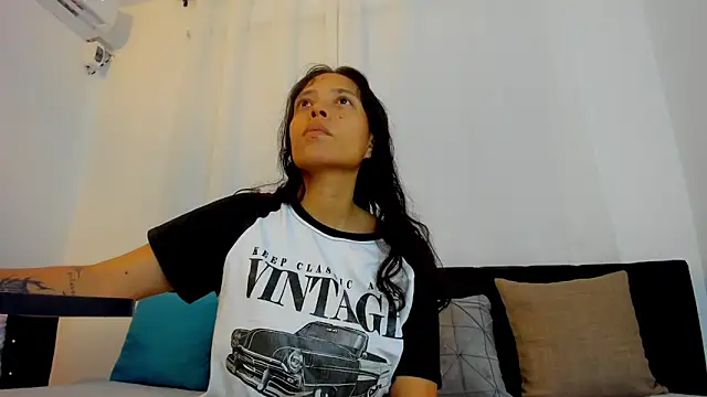 Snapshot of lexyfyre chatting on 04/23/26, 11:27 lexyfyre online show from 04/23/26, 11:27
