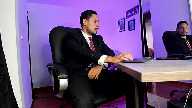 Snapshot of thesexlawyer1 chatting on 10/30/25, 08:28 thesexlawyer1 online show from 10/30/25, 08:28