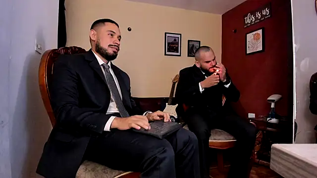 Snapshot of thesexlawyer1 chatting on 04/11/26, 09:40 thesexlawyer1 online show from 04/11/26, 09:40