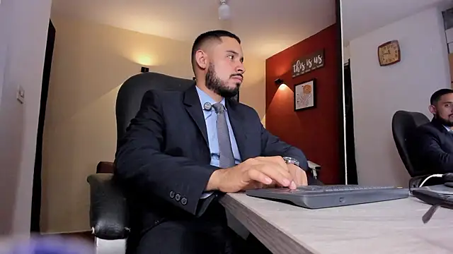 Snapshot of thesexlawyer1 chatting on 03/17/26, 03:31 thesexlawyer1 online show from 03/17/26, 03:31