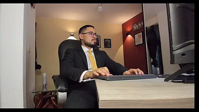 thesexlawyer1 online show from 12/05/25, 04:11