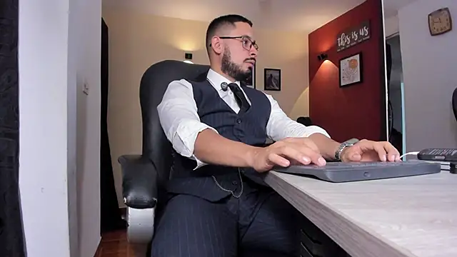 Snapshot of thesexlawyer1 chatting on 03/18/26, 02:37 thesexlawyer1 online show from 03/18/26, 02:37