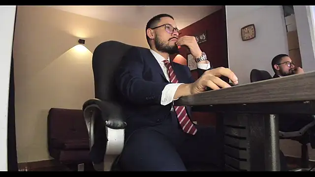 Snapshot of thesexlawyer1 chatting on 01/13/26, 02:59 thesexlawyer1 online show from 01/13/26, 02:59