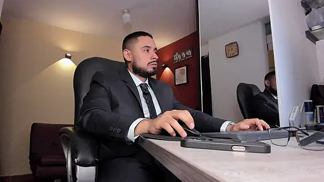 Snapshot of thesexlawyer1 chatting on 04/02/26, 03:57 thesexlawyer1 online show from 04/02/26, 03:57