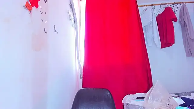 Emily Coper18 online show from 01/06/26, 01:59