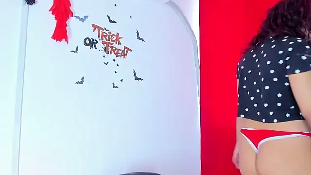 Emily Coper18 online show from 10/14/25, 01:12