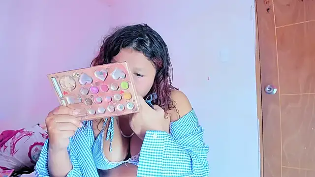 Emily Coper18 online show from 04/04/26, 02:12