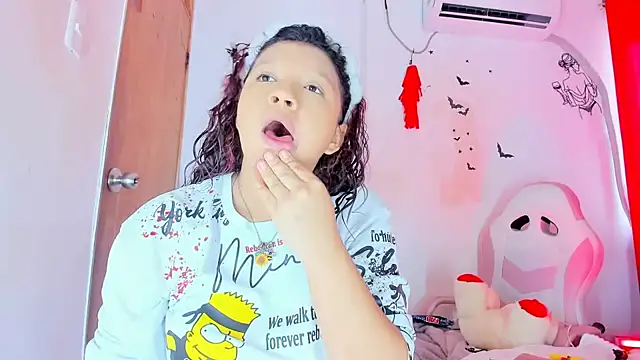 Emily Coper18 online show from 02/03/26, 01:27