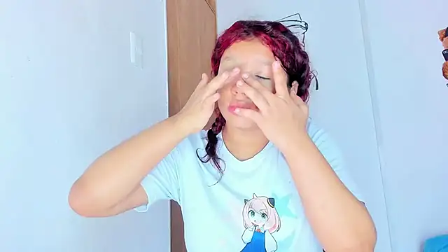 Emily Coper18 online show from 10/05/25, 01:13