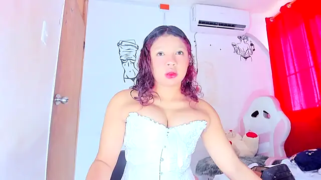 Emily Coper18 online show from 02/14/26, 01:44