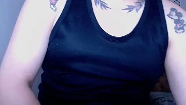 Snapshot of cute_eidenx chatting on 05/15/26, 11:03 cute eidenx online show from 05/15/26, 11:03