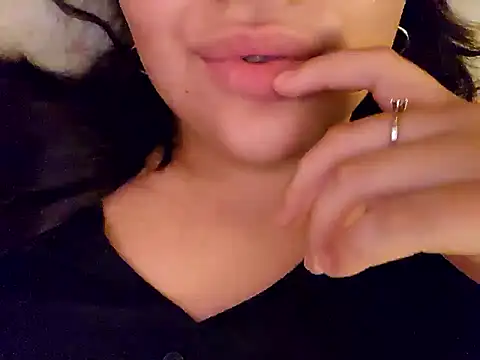 Snapshot of Blanquitaaa chatting on 03/15/25, 07:27 Blanquitaaa online show from 03/15/25, 07:27