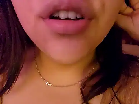 Snapshot of Blanquitaaa chatting on 12/07/24, 07:27 Blanquitaaa online show from 12/07/24, 07:27