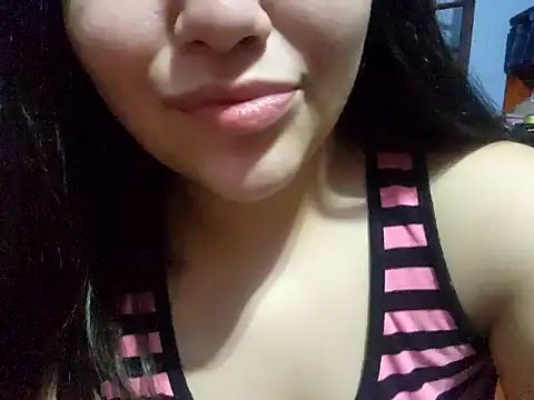 Snapshot of Blanquitaaa chatting on 02/15/26, 08:57 Blanquitaaa online show from 02/15/26, 08:57