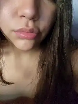 Snapshot of Blanquitaaa chatting on 02/14/26, 09:59 Blanquitaaa online show from 02/14/26, 09:59