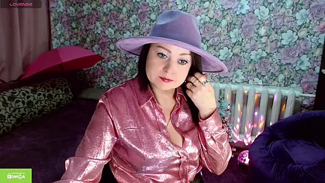 Julia-ru online show from 12/21/25, 08:53