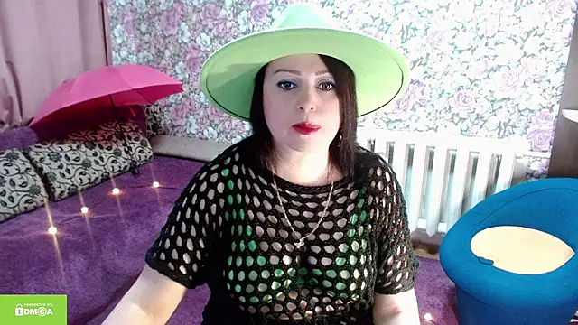 Julia-ru online show from 10/28/25, 08:08