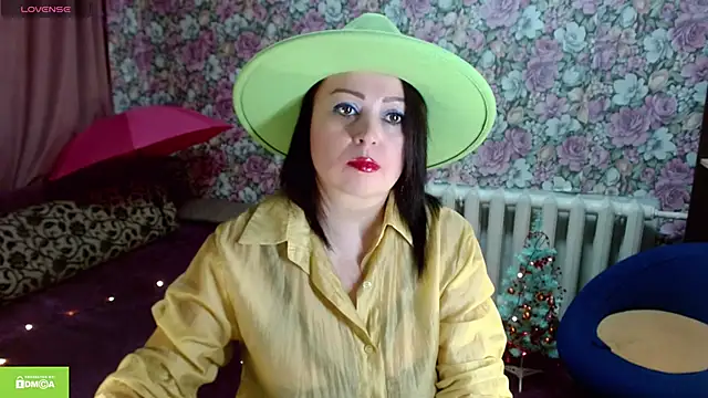 Julia-ru online show from 12/01/25, 08:42