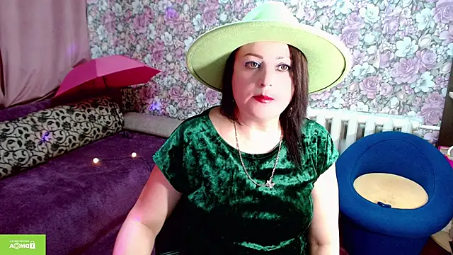 Julia-ru online show from 09/24/25, 08:15