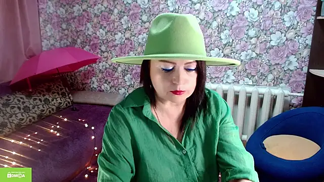 Julia-ru online show from 11/16/25, 08:57