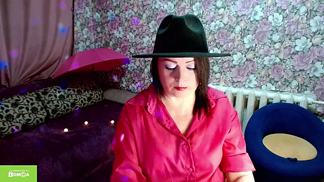 Julia-ru online show from 09/20/25, 08:47