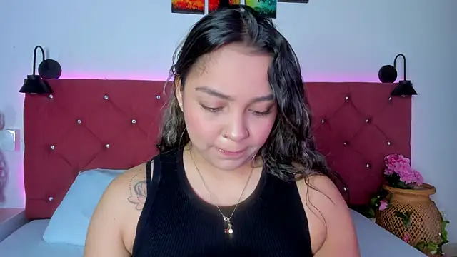 Abril Gomez06 online show from 11/18/25, 07:39