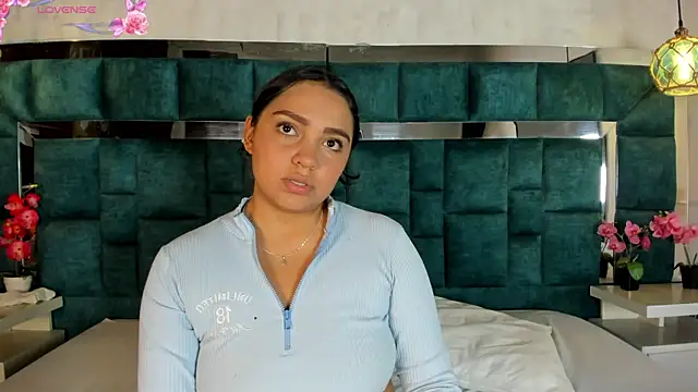 Abril Gomez06 online show from 05/06/26, 08:02