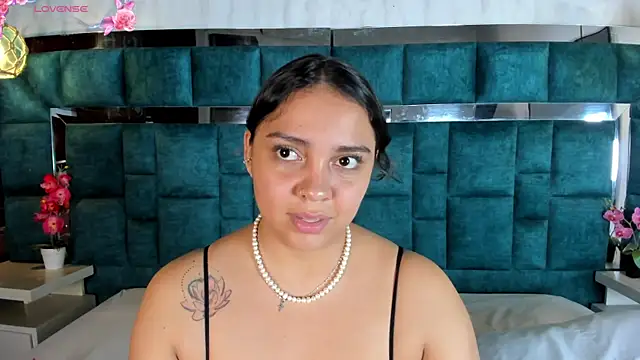 Abril Gomez06 online show from 05/16/26, 07:57