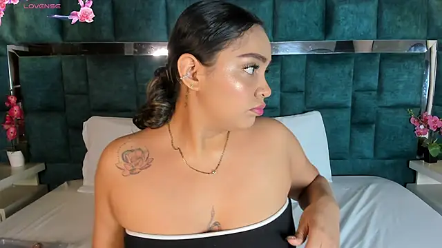 Abril Gomez06 online show from 04/17/26, 07:49