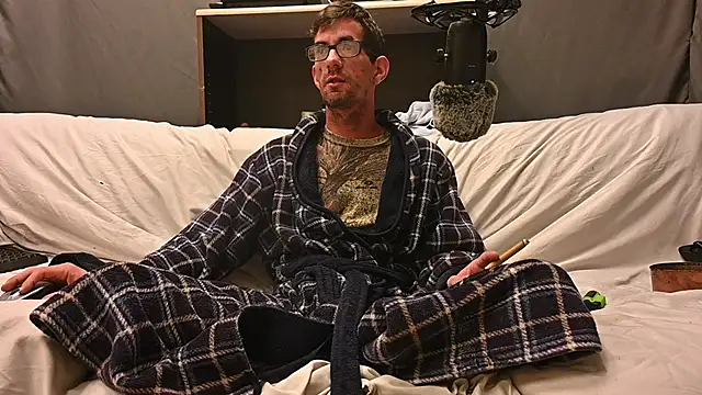 joeiandola online show from 10/16/25, 05:05