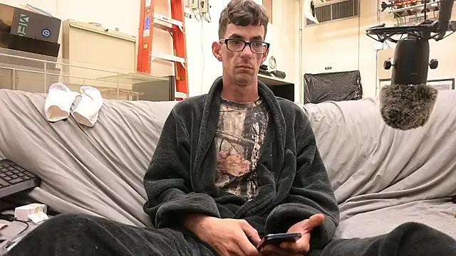 Snapshot of joeiandola chatting on 03/01/26, 05:24 joeiandola online show from 03/01/26, 05:24