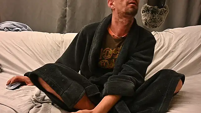 joeiandola online show from 09/30/25, 04:24