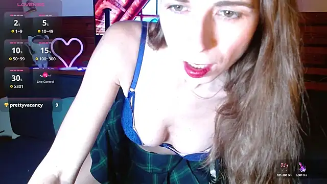 Snapshot of Trinity_Fire chatting on 01/17/26, 04:38 Trinity Fire online show from 01/17/26, 04:38