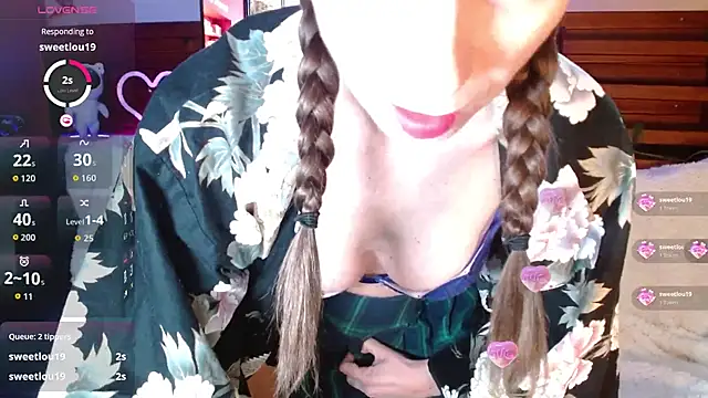 Snapshot of Trinity_Fire chatting on 01/07/26, 11:32 Trinity Fire online show from 01/07/26, 11:32