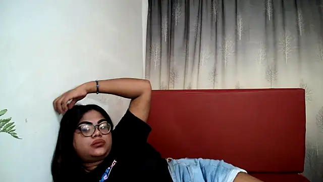 Snapshot of Indian_Lola00 chatting on 02/15/25, 12:59 Indian Lola00 online show from 02/15/25, 12:59