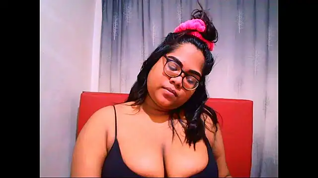 Snapshot of Indian_Lola00 chatting on 09/26/25, 05:09 Indian Lola00 online show from 09/26/25, 05:09