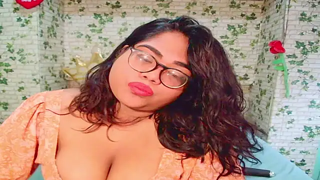 Snapshot of Indian_Lola00 chatting on 09/28/25, 06:31 Indian Lola00 online show from 09/28/25, 06:31